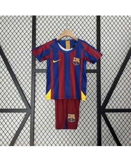 Heimtrikot des FC Barcelona für die Saison 05/06 - Kind