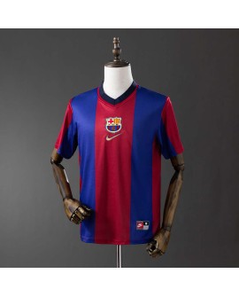 Retro-Heimtrikot von Barcelona aus der Saison 1998/99