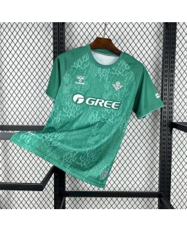 Real Betis 2024/25 Trikot mit Seetang-Motiv