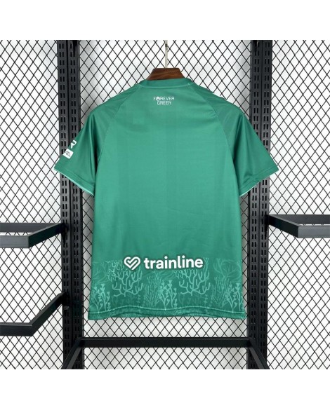 Real Betis 2024/25 Trikot mit Seetang-Motiv