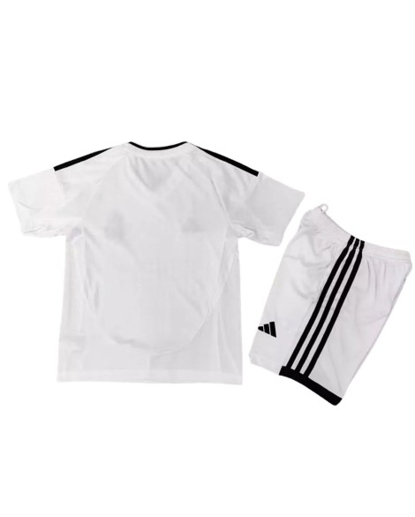 Real Madrid Heimtrikot 2024/25 für Kinder (Trikot + Shorts)