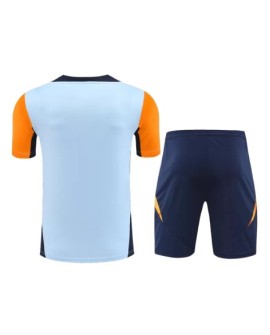 Real Madrid Pre-Match-Trainingstrikot-Set 2024/25 (Trikot + Shorts)