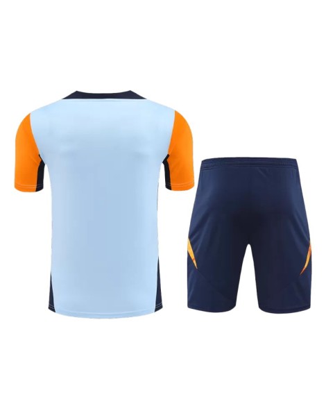 Real Madrid Pre-Match-Trainingstrikot-Set 2024/25 (Trikot + Shorts)