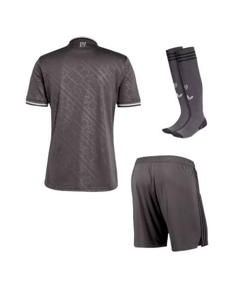 Real Madrid Auswärts-Fußballtrikot 2024/25 (Trikot + Shorts + Socken)
