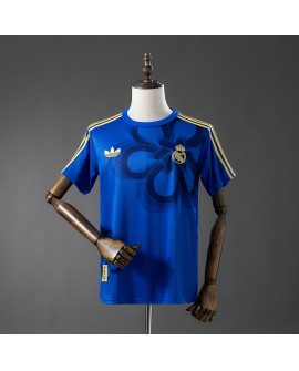 Real Madrid 26/27 Sonderedition – Blaues Trikot