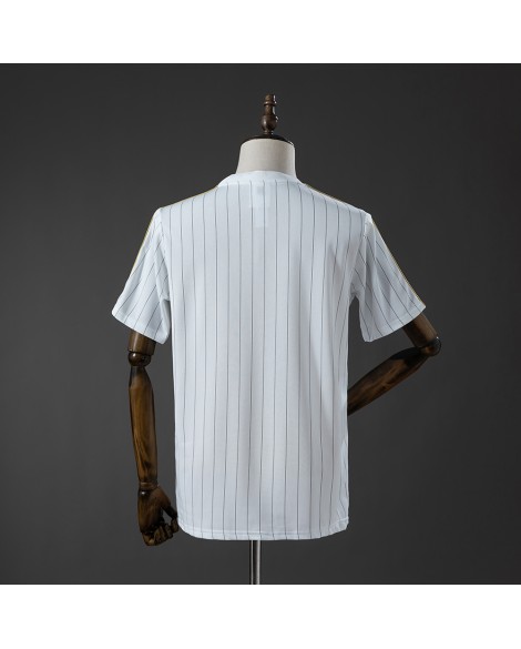 Real Madrid Retro-Trikot der Saison 25/26 – Weißes Trikot