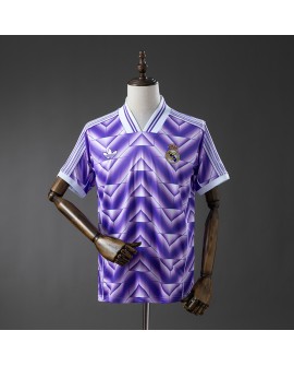 Das lila Trikot von Real Madrid aus der Saison 25/26