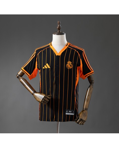 Real Madrid Baseballtrikot der Saison 25/26 – schwarz-orange gestreiftes Trikot