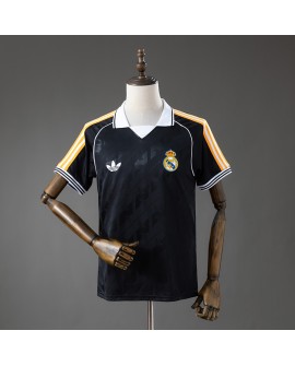 Real Madrid 2627 Retro Schwarzes Trikot