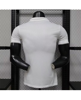 Trainingsjersey zum 125-jährigen Jubiläum von Real Madrid - player