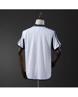 Retro Real Madrid Heimtrikot der Saison 00/01