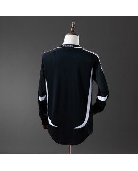 Retro-Langarm-Auswärtstrikot von Real Madrid für die Saison 06/07