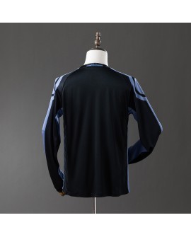 Retro-Langarm-Auswärtstrikot von Real Madrid für die Saison 16/17 – das dritte Auswärtstrikot