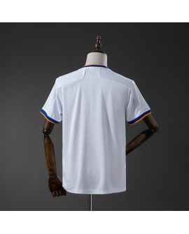 Real Madrid Heimtrikot der Saison 21/22 (Retro)