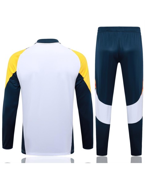 Real Madrid Trainingsuniform-2425 Weiß
