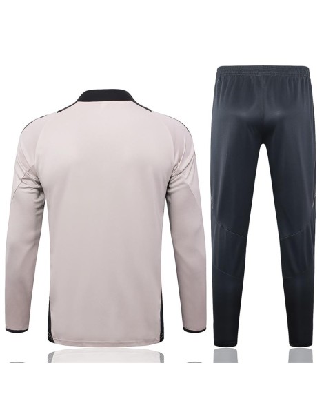 Real Madrid Trainingsanzug-2425 Rosa