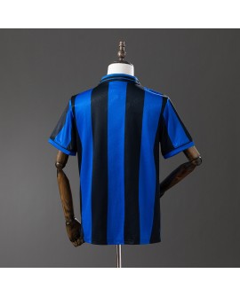 Das Retro-Heimtrikot von Inter Mailand für die Saison 1995/96
