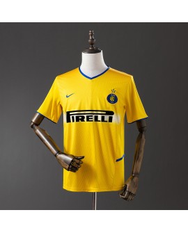 Retro-Trikot für das dritte Auswärtsspiel von Inter Mailand in der Saison 2002/03