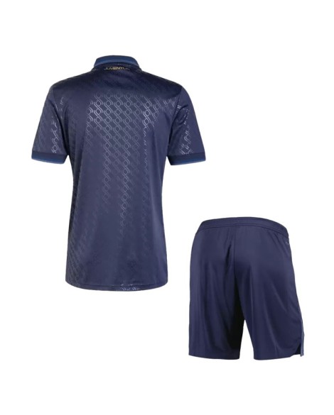 Juventus drittes Auswärts-Fußballtrikot 2024/25 (Trikot + Shorts)