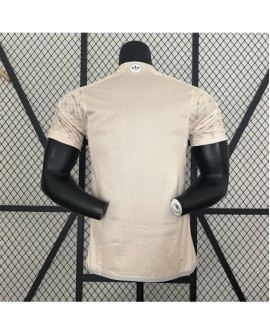 24/25 Spieler Juventus Co-Branded Version