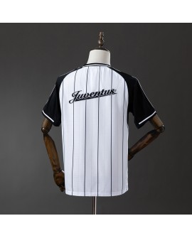 weißes Juventus-Baseballtrikot