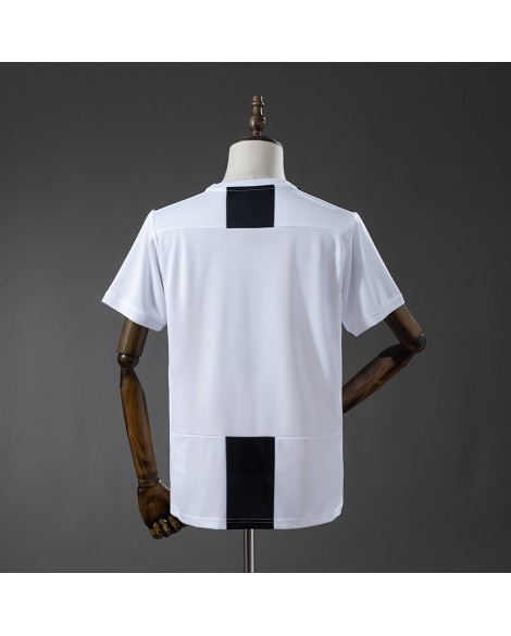Juventus Heimtrikot der Saison 18/19 (Retro)