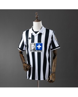Juventus Heimtrikot der Saison 1998/99 (Retro-Trikot)
