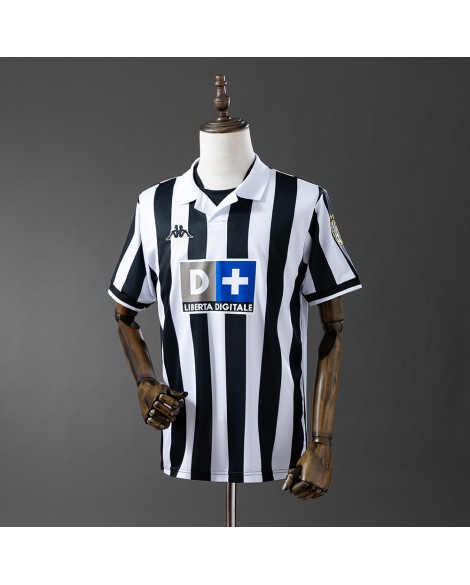 Juventus Heimtrikot der Saison 1998/99 (Retro-Trikot)
