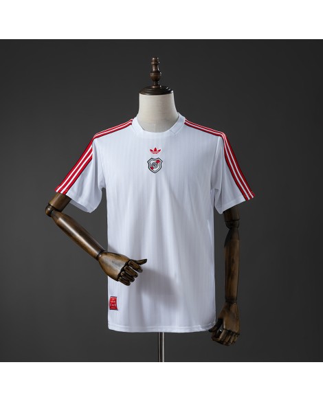 T-Shirt mit River Plate Terrace Icons weiß