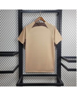 Trainingsoutfit Collins 2024-25 beige