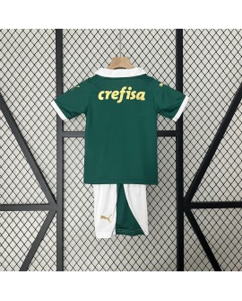 24/25 Kinder im Palmeiras House