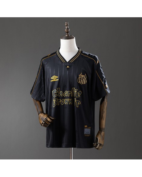 Santos-Gedenktrikot im Retro-Stil