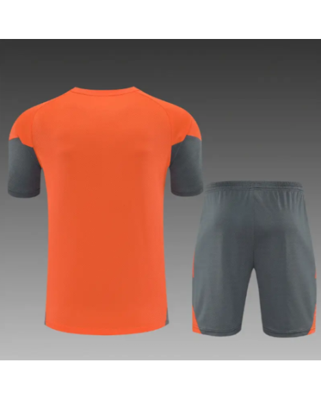 Bayern München Auswärts-Trainingsset 25/26 (Trikot + Hose)