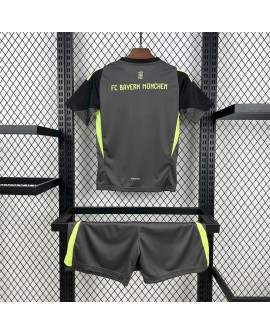 Bayern München Torwart-Ausrüstung 2025/26 (Trikot + Hose)