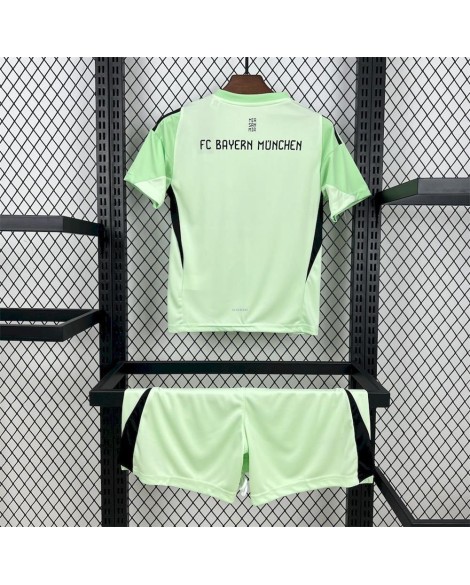 Bayern München Torwart-Ausrüstung 2025/26 (Trikot + Hose)