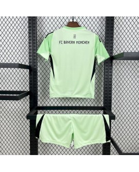 Bayern München Torwart-Trikot 25/26 - Kind