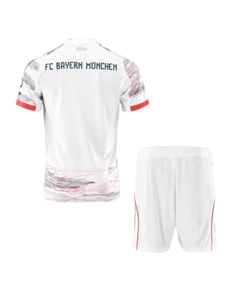 Bayern München Auswärts-Fußballtrikot 2025/26 (Trikot + Shorts)