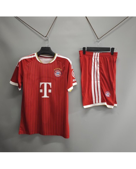 Bayern München Heimtrikot 2026/27 (Trikot + Hose)
