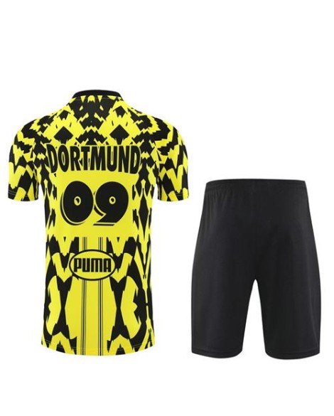Dortmund Trainingstrikot 25/26 (Trikot + Shorts) Dortmund Trainingstrikot 25/26 (Trikot + Shorts)
