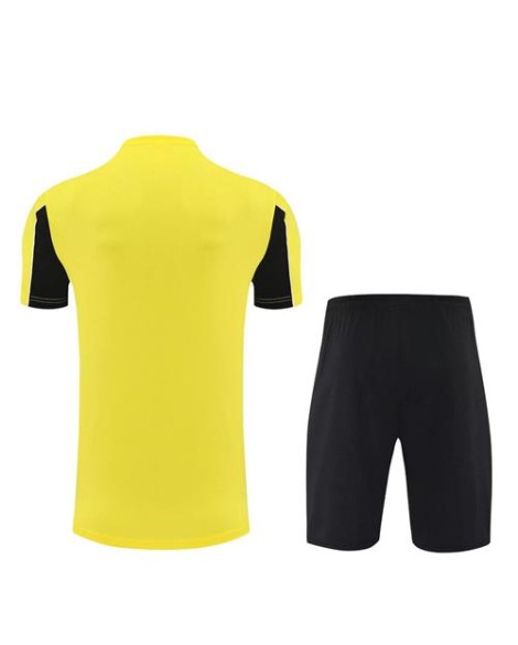 Dortmund Trainingstrikot 25/26 (Trikot + Shorts) Dortmund Trainingstrikot 25/26 (Trikot + Shorts)
