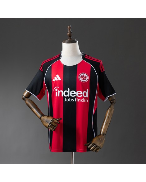 Heimtrikot der Saison 25/26 von Eintracht Frankfurt