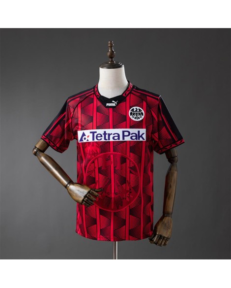 Frankfurter Heimtrikot im Retro-Stil, Saison 1995/96