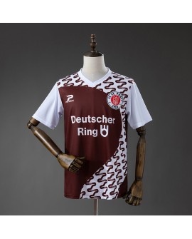 Saint Pauli Auswärts-Trikot aus dem Retro-Design 1994