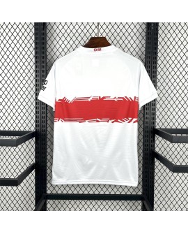 Heimtrikot des VfB Stuttgart für die Saison 2025/26