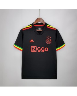 Ajax drittes Auswärtstrikot der Saison 21/22