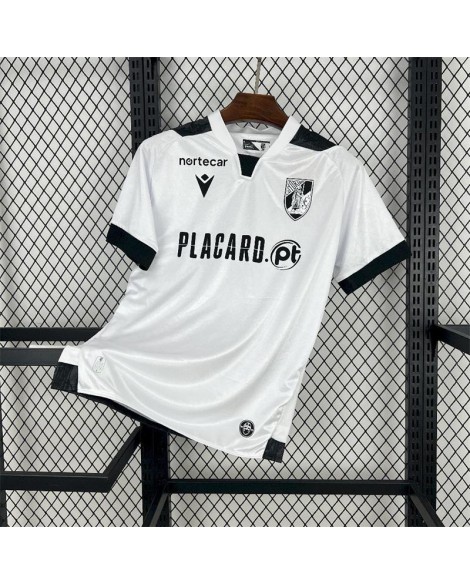 Vitória de Guimarães 2025/26 Heimtrikot