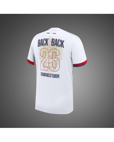 Paris Saint-Germain Auswärtstrikot - Europameister 2026 (Print) Paris Saint-Germain Auswärtstrikot - Europameister 2026 (Print)