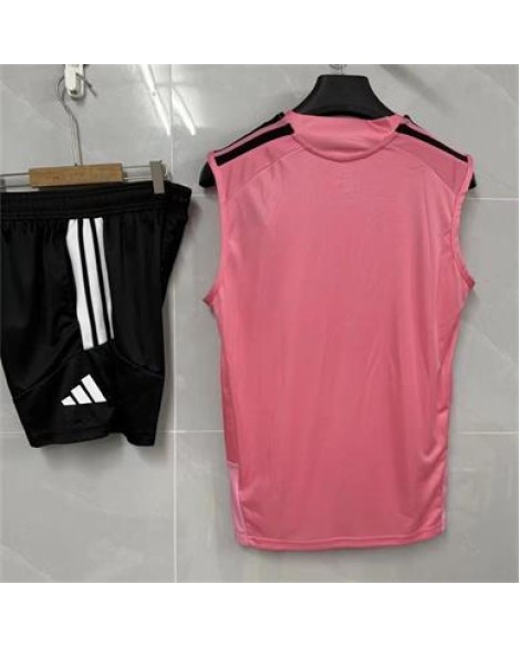 Inter Miami Trainingsset Saison 26/27 (Weste + Shorts)
