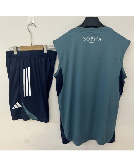 Arsenal Trainingsanzug für die Saison 25/26 (Weste + Shorts) – Marineblau Arsenal Trainingsanzug für die Saison 25/26 (Weste + Shorts) – Marineblau