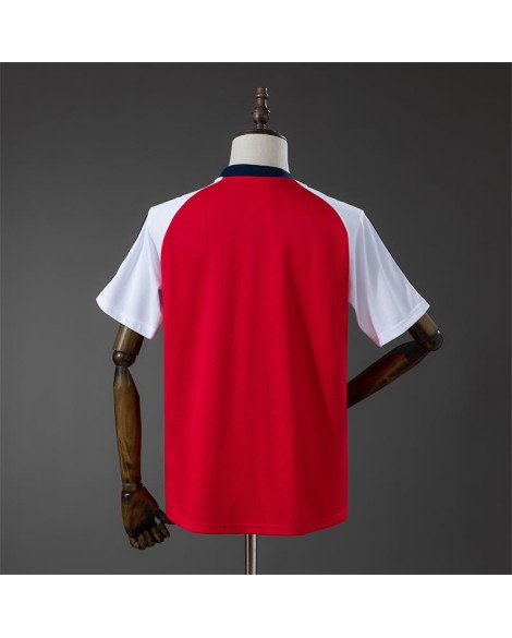 Arsenal-Klassikertrikot der Saison 25/26 Arsenal-Klassikertrikot der Saison 25/26